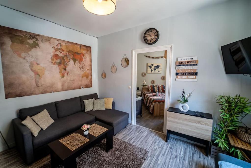 Chant Du Voyage Hypercentre Apartment Blois Bagian luar foto
